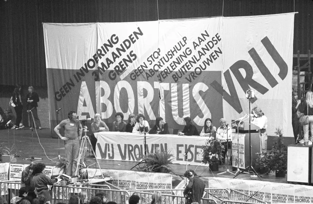 abortus-vrij_dick-van-der-horst_1978_collectie-iav-atria.jpg