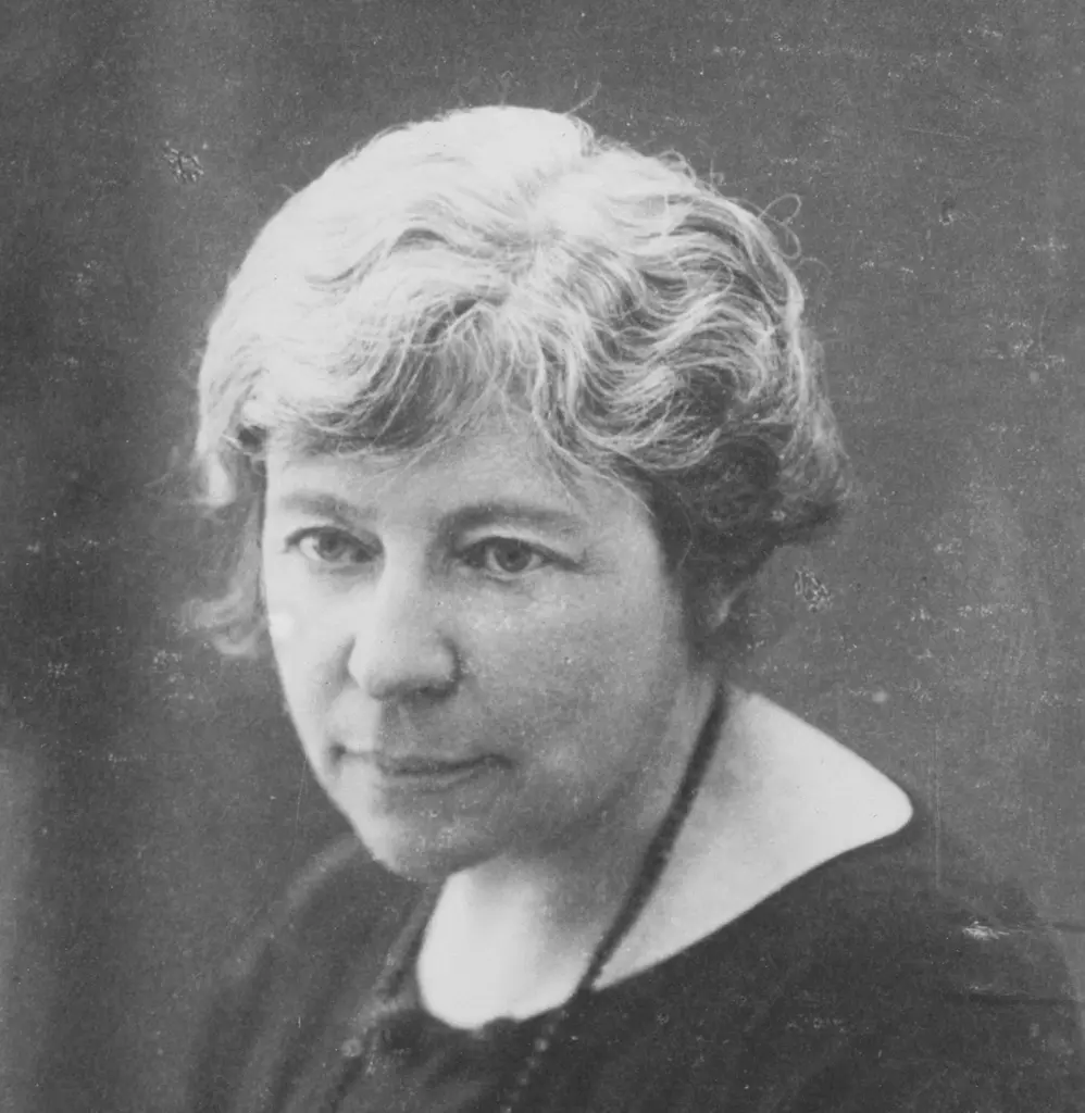 Portretfoto van Lizzy van Dorp