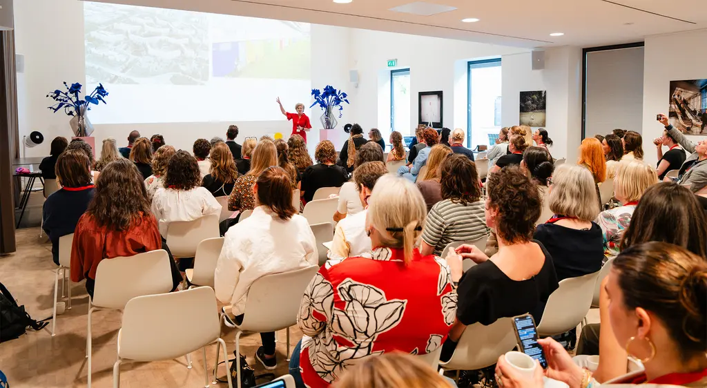 conferentie-gender-in-beleid_plenair_2026_fotograaf-caecelia-rasch.jpg