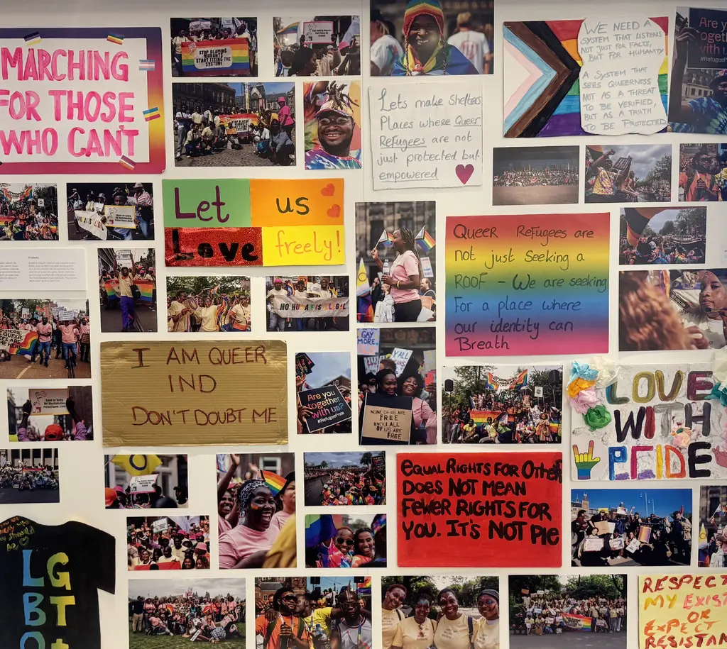Protestborden en foto's van Queer vluchtelingen